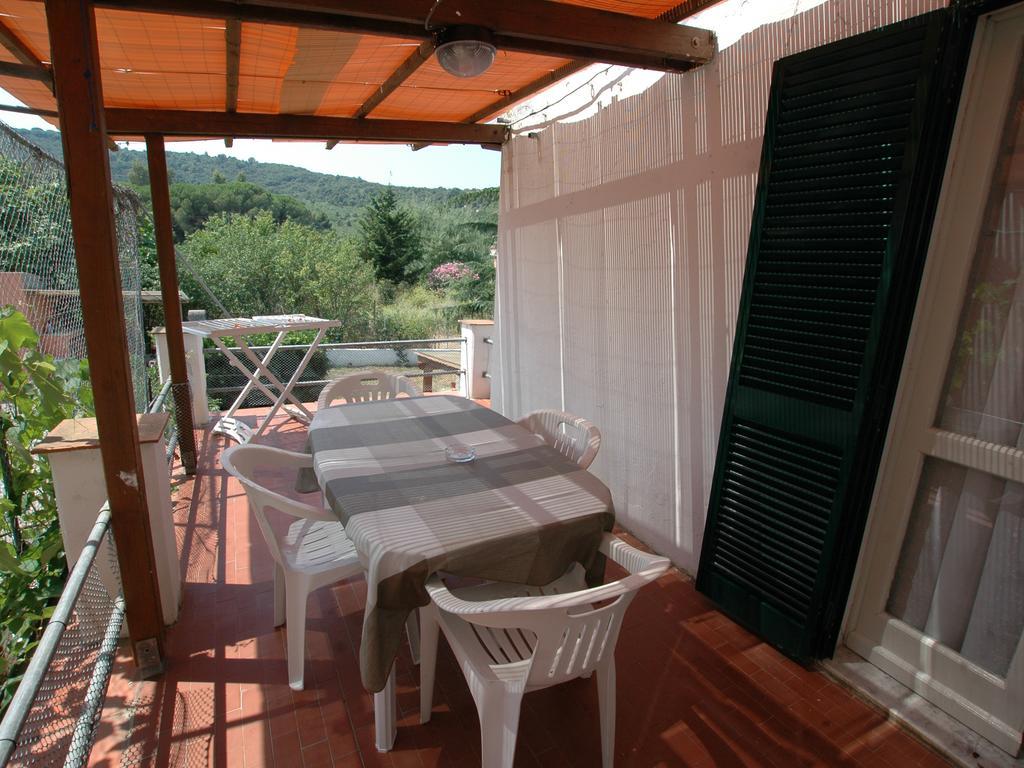 Casa Del Mandorlo Apartment Marina di Campo Ruang foto