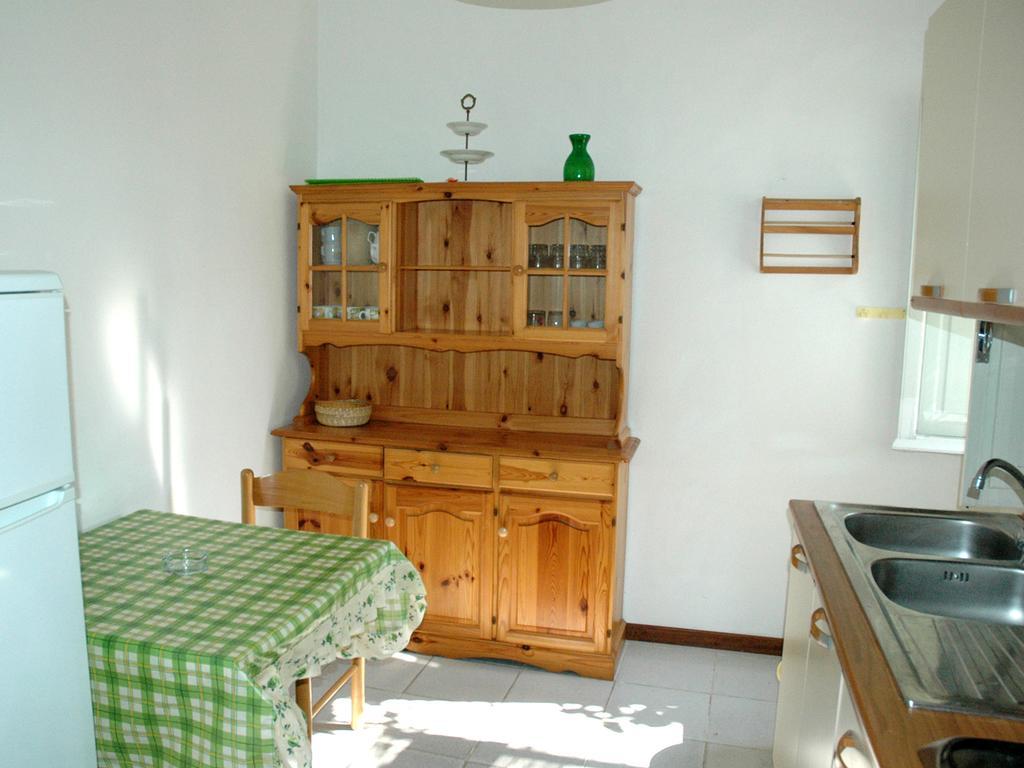 Casa Del Mandorlo Apartment Marina di Campo Ruang foto